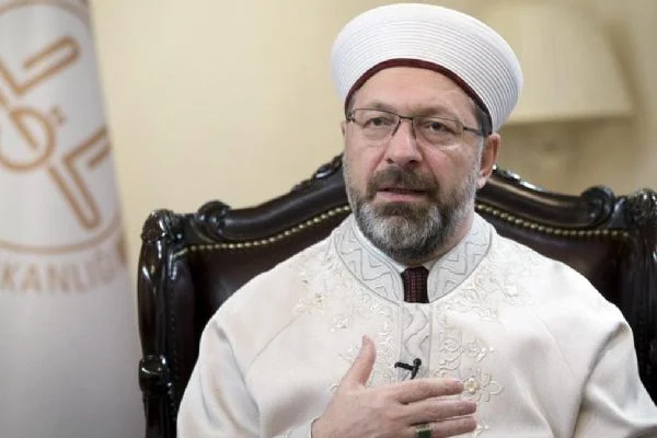 Diyanet İşleri Başkanı Erbaş: 15 Temmuz direnişi FETÖ'nün itikadi sapkınlığını ifşa etmiştir