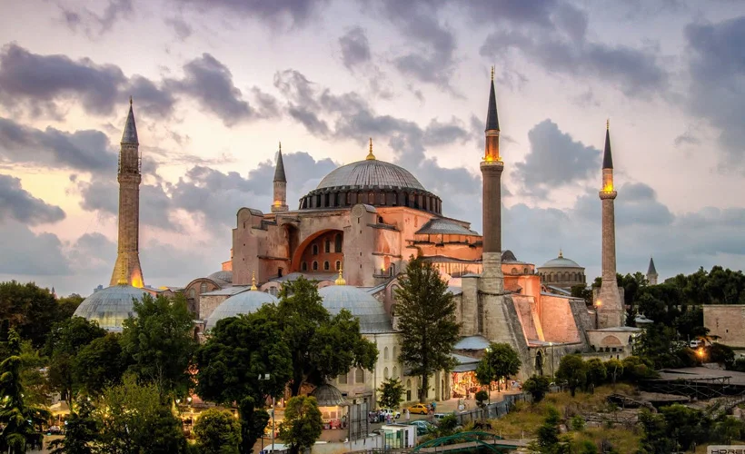 Fransa'dan Ayasofya açıklaması: Herkese açık kalmalı