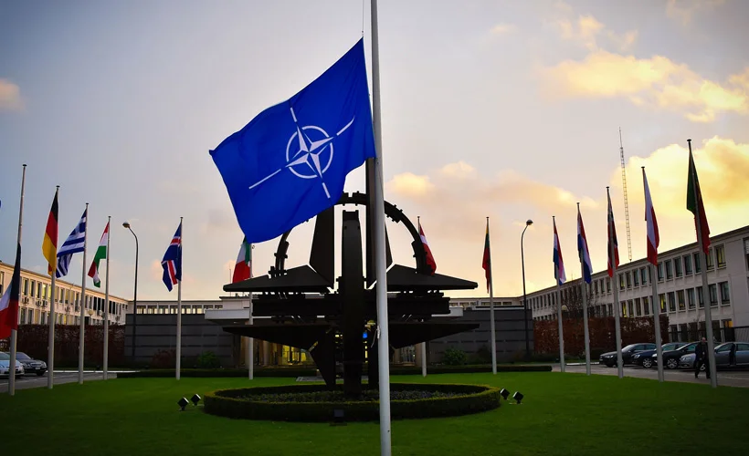 Fransa'nın ''askıya alma'' kararının ardından NATO'dan açıklama