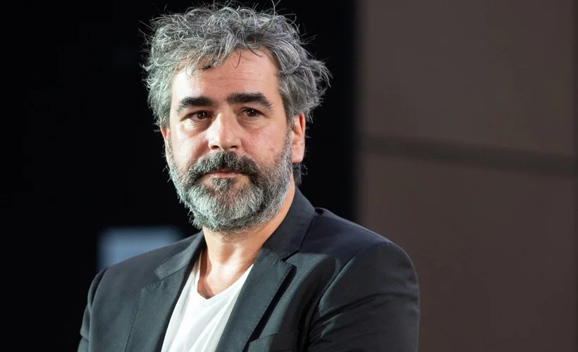 Gazeteci Deniz Yücel'e 2 yıl 9 ay hapis cezası