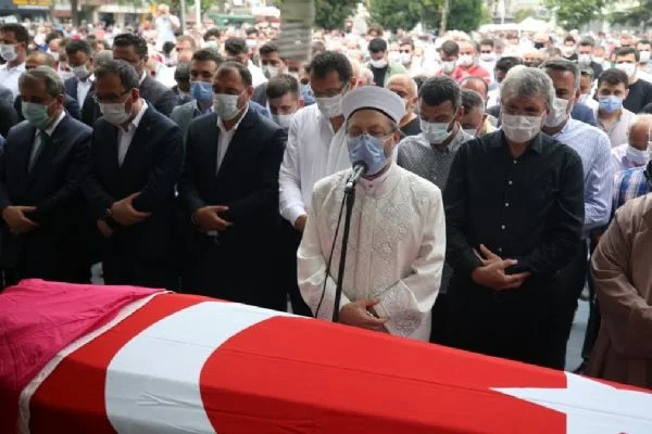 Havai fişek fabrikasındaki patlamada hayatını kaybeden 2 kişi son yolculuklarına uğurlandı