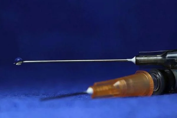Hindistan'da ikinci Kovid-19 aşı adayının klinik denemelerine başlandı