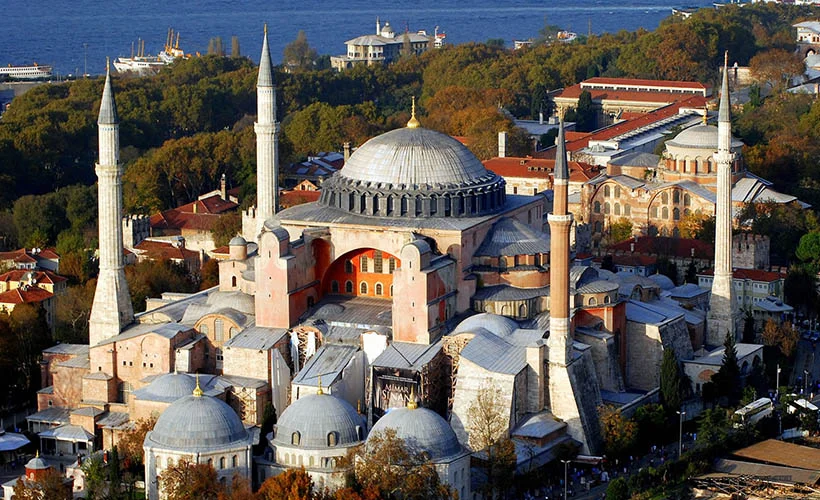 İBB Meclisi'nden, Ayasofya'nın imar planlarında değişiklik
