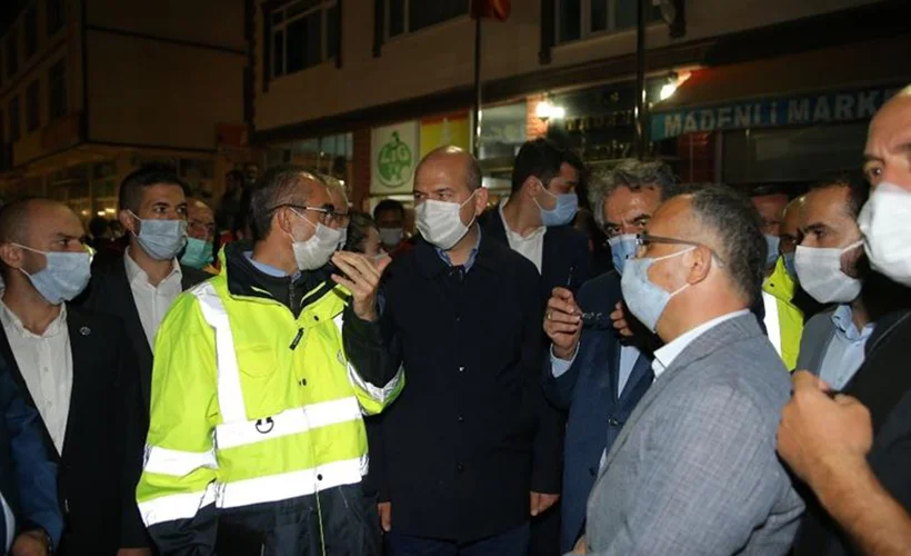 İçişleri Bakanı Soylu, Rize'deki sel bölgesinde incelemede bulundu
