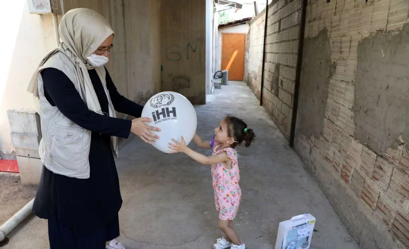 İHH'dan 184 bin yetime bayramlık