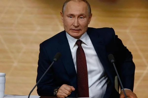 İngiltere'den Rusya'ya 'hırsızlık' suçlaması: Saldırılardan Putin'in haberi var