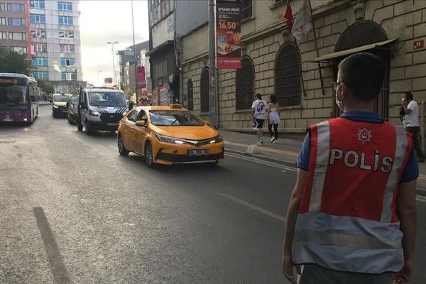İstanbul genelinde 'Yeditepe Huzur' asayiş uygulaması yapılıyor