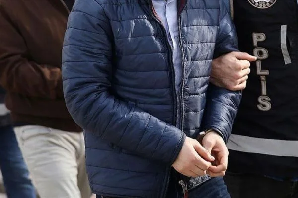 İtirafla deşifre oldular! Kamuda aktif olarak çalışan mahrem imamlar yakalandı