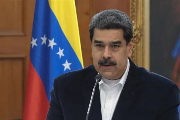 Maduro hükümeti AB Temsilcisini 'istenmeyen kişi' ilan etmekten vazgeçti