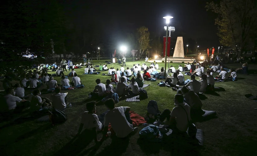 Mecliste 'demokrasi nöbeti' sona erdi