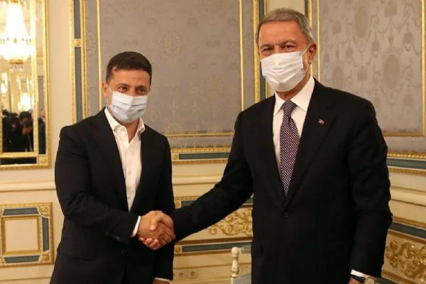 Milli Savunma Bakanı Akar Ukrayna'da