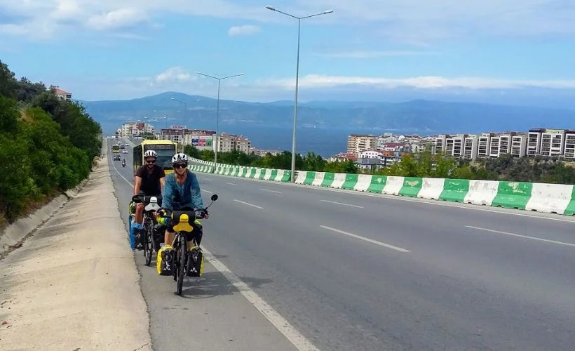 Mudanya Yokuşunu Bisikletle Tırmandılar