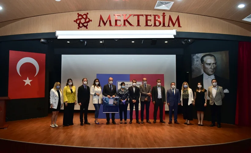 Özel okula yeni müfredat!
