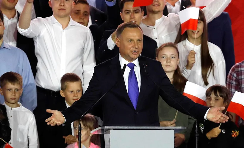 Polonya'da cumhurbaşkanı seçimini Duda kazandı
