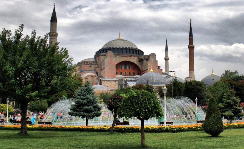 PTT'den Ayasofya'ya özel pul