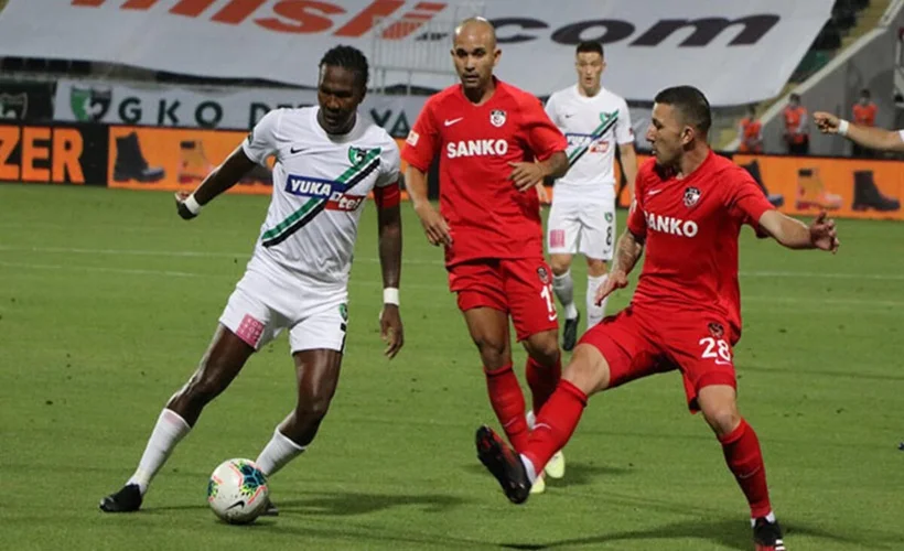 Puan kaybeden Denizlispor ateş hattında