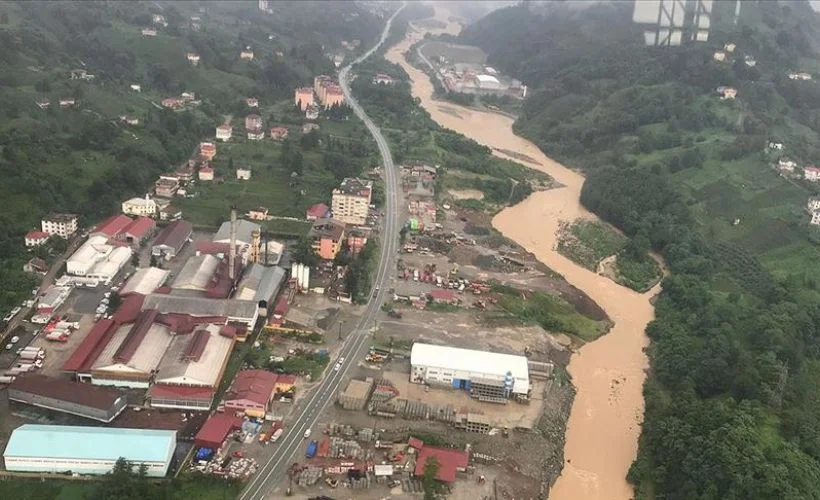 Rize'nin Çayeli ilçesindeki sel bölgesinin son durumu havadan görüntülendi