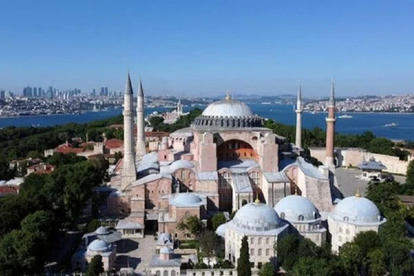 Rusya Müslümanlarının Ayasofya sevinci: Bu kararı, tek yaradana inancın tarihi zaferi olarak görüyoruz