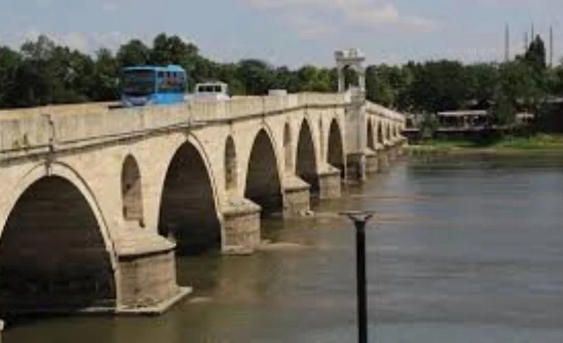Sıcak hava Meriç Nehri'nin debisini düşürdü