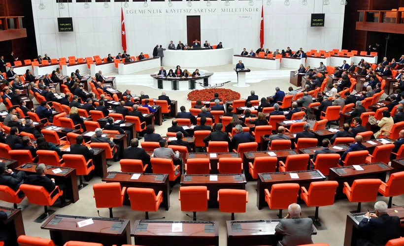 Sosyal medya düzenlemesi Meclis'ten geçti