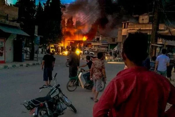 Terör örgütü PKK Suriye'yi kana buladı! Sivillerin üzerine canlı bomba...