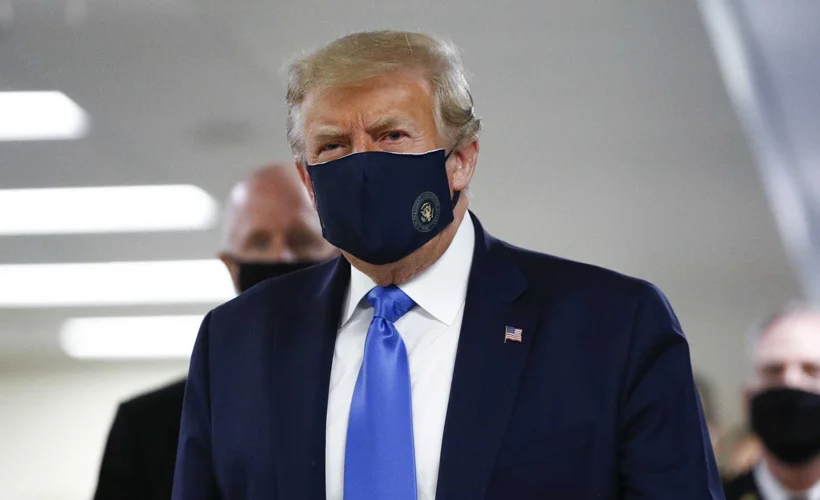 Trump ilk kez maskeyle kameralar karşısında