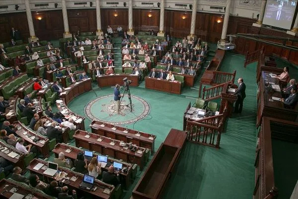 Tunus'ta hükümet krizi kapıda