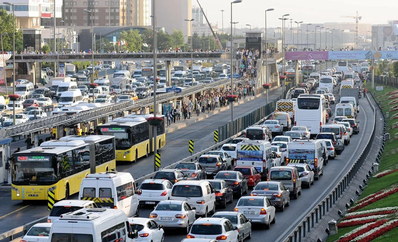 Türkiye'de trafiğe kayıtlı toplam taşıt sayısı açıklandı