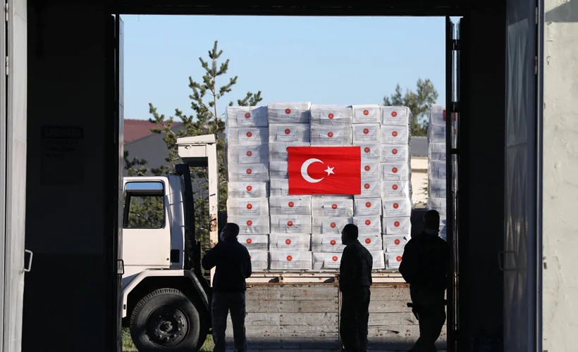 Türkiye'den bir ülkeye daha koronavirüs yardımı