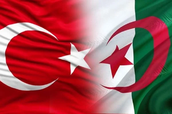Türkiye'den Cezayir'e Kovid-19'la mücadele için tıbbi ekipman yardımı
