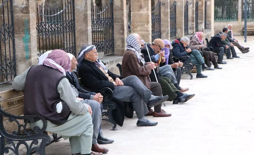 Vali açıkladı: Vakalarımızın yüzde 75'ten fazlası 50 yaş üstü
