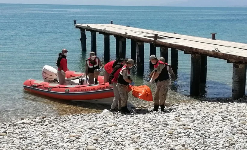 Van Gölü'nde 4 kişinin daha cesedine ulaşıldı