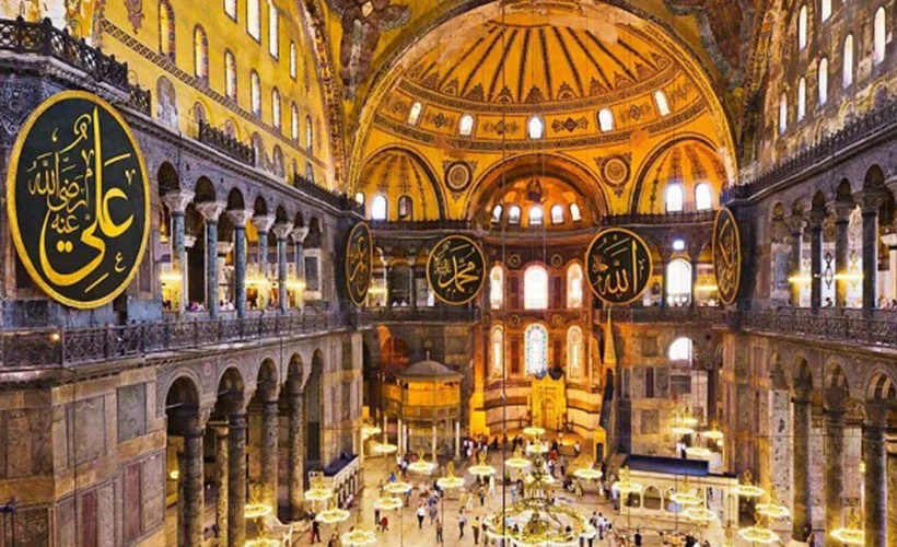 Yunan aşırı sağdan, Ayasofya tepkisi! Türk bayrağını yaktılar