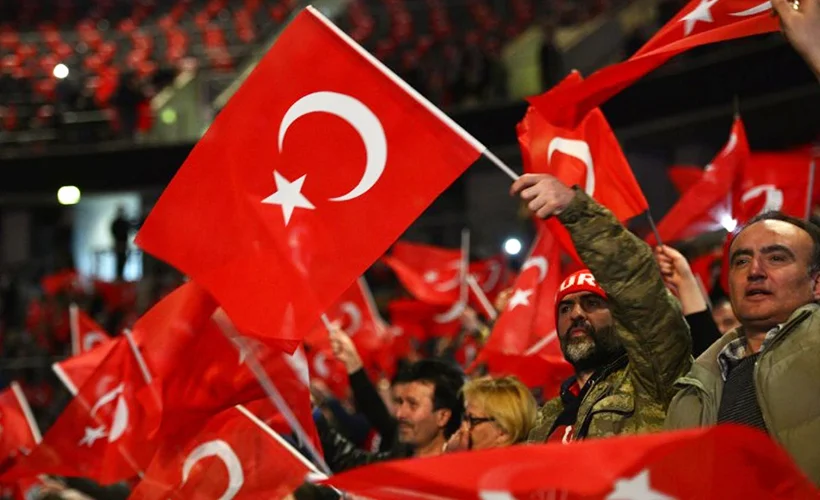 Almanya'da Türkler tedirgin!