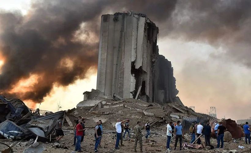 Beyrut'taki patlama Irak ve Mısır'ı harekete geçirdi