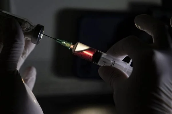 Çin'in potansiyel Kovid-19 aşısının 3. aşama klinik denemeleri Pakistan'da yapılacak