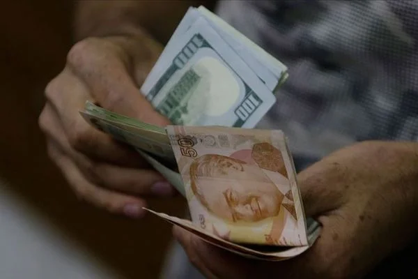 Dolar/TL'ye JP Morgan etkisi