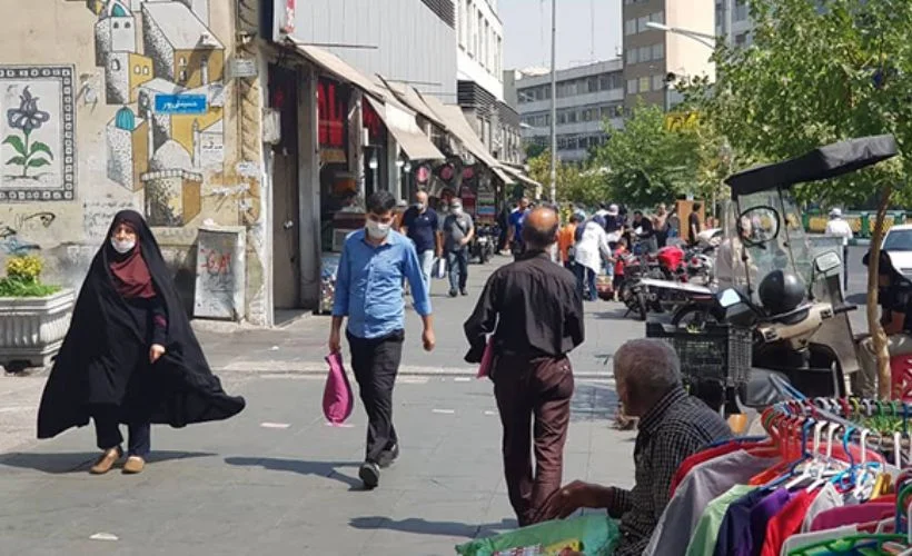 İran'da Covid-19 vaka sayısında azalma yaşanıyor