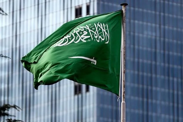 İran: Suudi Arabistan gizli nükleer faaliyetler yürütüyor