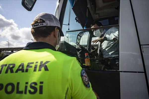 İstanbul'da 3 günlük denetimlerde 9 bin 317 işlem uygulandı
