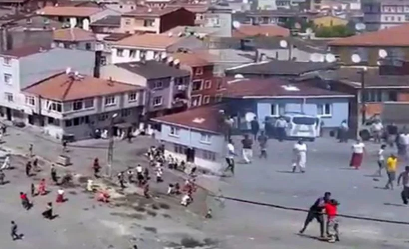 İstanbul'da bir mahalle kavgasında ortalık savaş yerine döndü