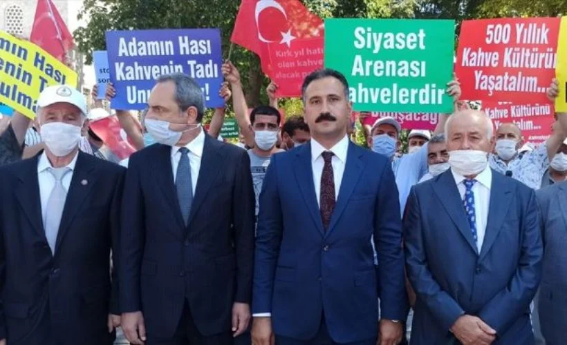 İstanbul'daki kahvehanecilerden kısıtlamaların kaldırılması talebi
