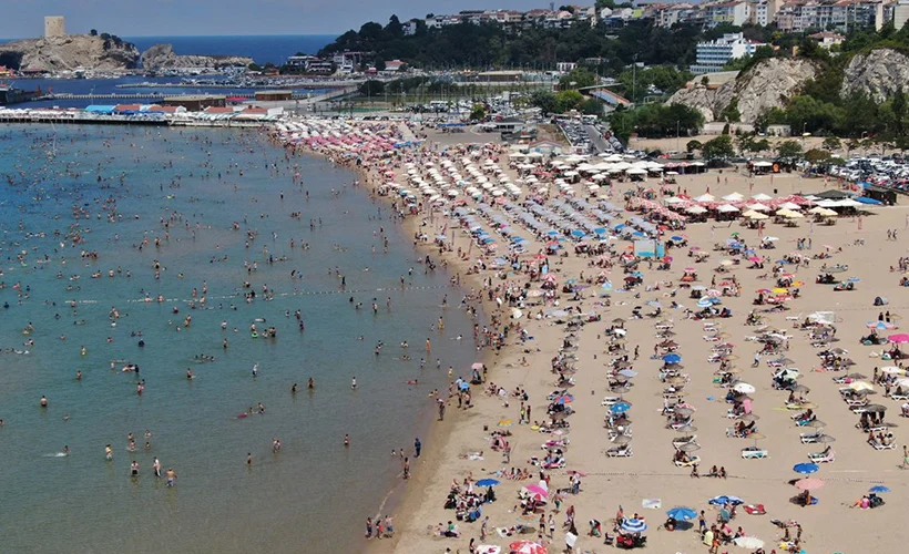 'Koronavirüs resmen sahillere akın etti'