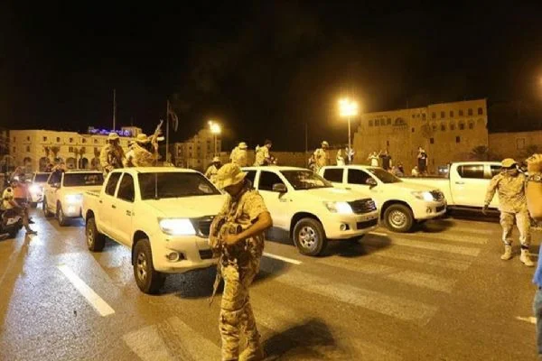 Libya ordusu Sirte yakınlarında ele geçirdi