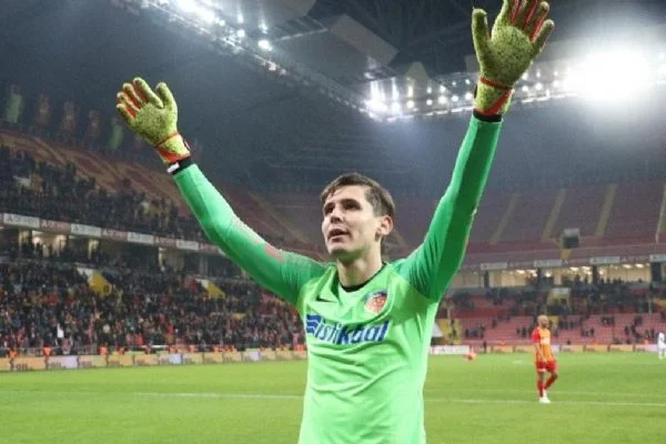 Lung 87 maçta 139 gol yedi