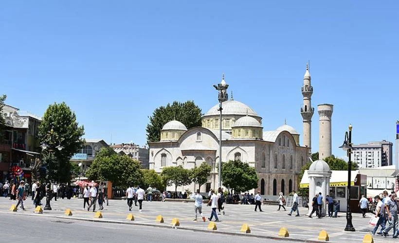 Malatya'da mesai saatlerine koronavirüs ayarı