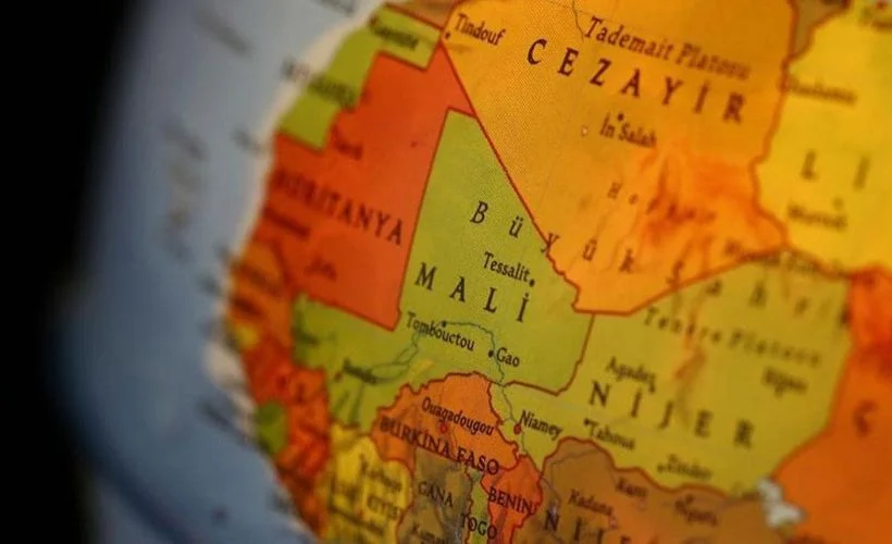 Mali'de darbe girişimi: Meclis Başkanı ile Ekonomi ve Finans Bakanı alıkonuldu