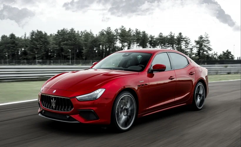Maserati'den 'hızlı sedan' tanıtımı