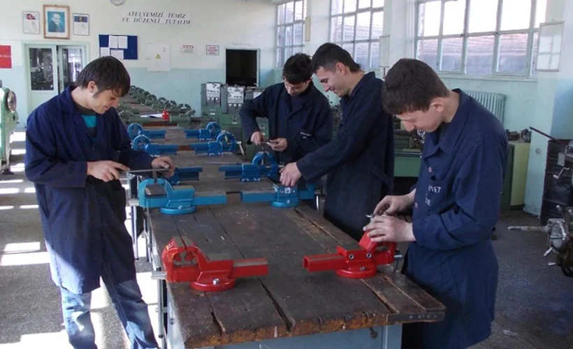 MEB'den 'meslek lisesi' kararı