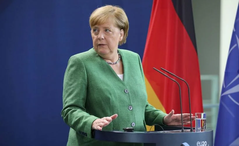 Merkel : AB ülkeleri olarak Yunanistan'a destek olmalıyız